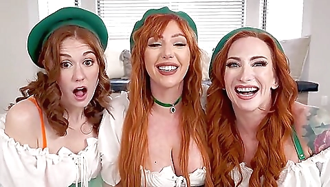 Sexy young chick fucking in the bathroom