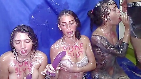 Sexy blonde make inspiraliat yuu with her pussy wet